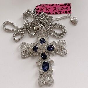 BETSEY JOHNSON SILVER ALLOY AND CRYSTAL CROSS NECKLACE
